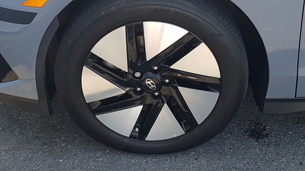 2023 Hyundai Ioniq 6 Preferred AWD | Nav | Cam | USB | HtdSeats in Saint John, New Brunswick - 14 - w1024h768px