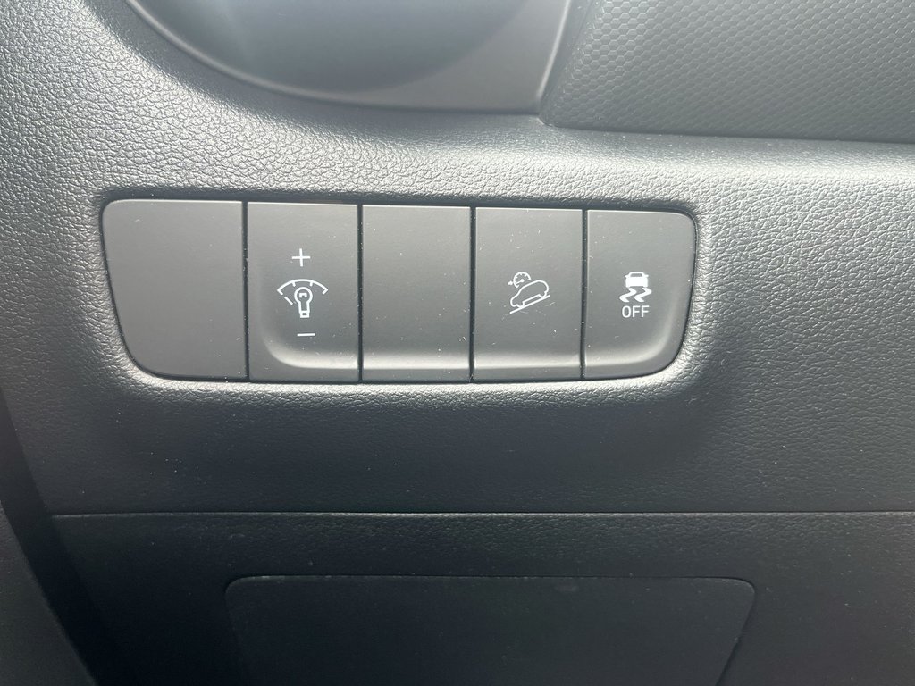 2022 Hyundai Kona Essential | Cam | USB | HtdSeats | Bluetooth in Saint John, New Brunswick - 24 - w1024h768px
