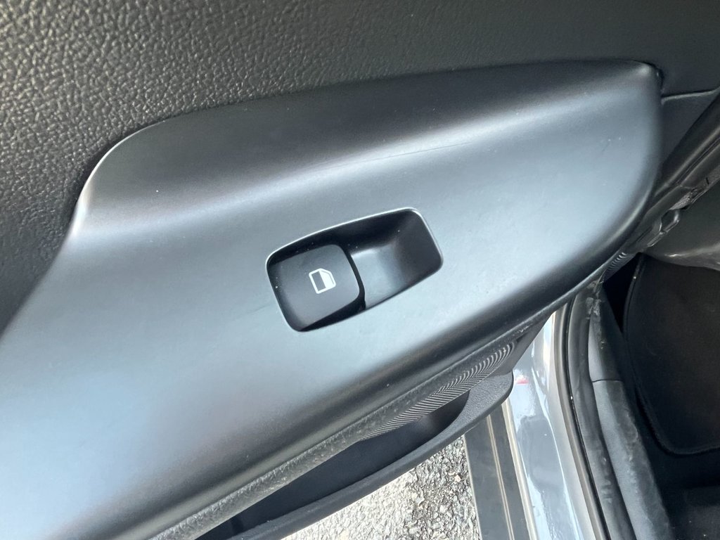 2023 Hyundai Kona Preferred | Cam | USB | Htd. Wheel | BlueTooth in Saint John, New Brunswick - 53 - w1024h768px