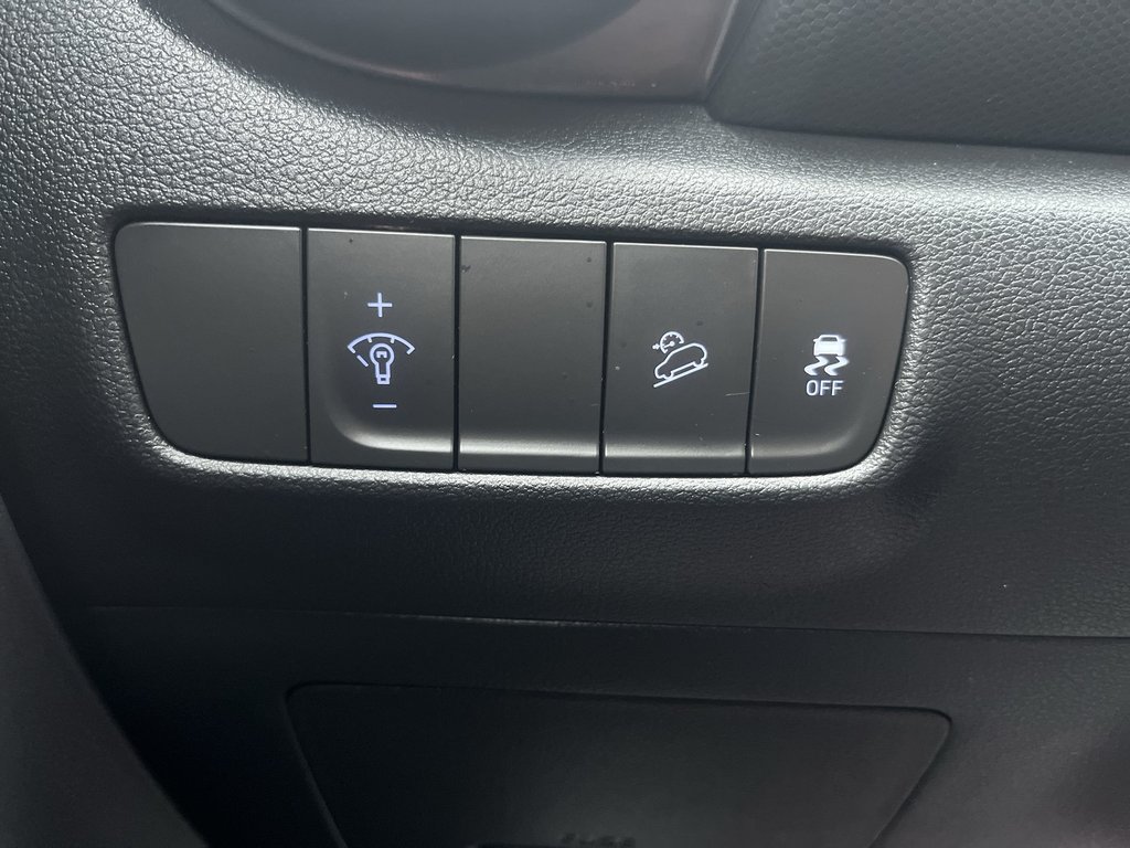 2023 Hyundai Kona Essential | Cam | USB | HtdSeats | Bluetooth in Saint John, New Brunswick - 21 - w1024h768px