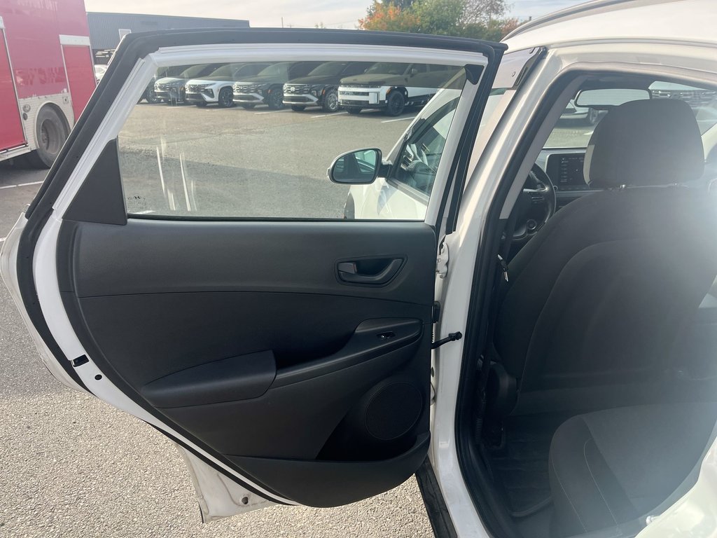 2023 Hyundai Kona Preferred | Cam | USB | Warranty to 2028 in Saint John, New Brunswick - 35 - w1024h768px