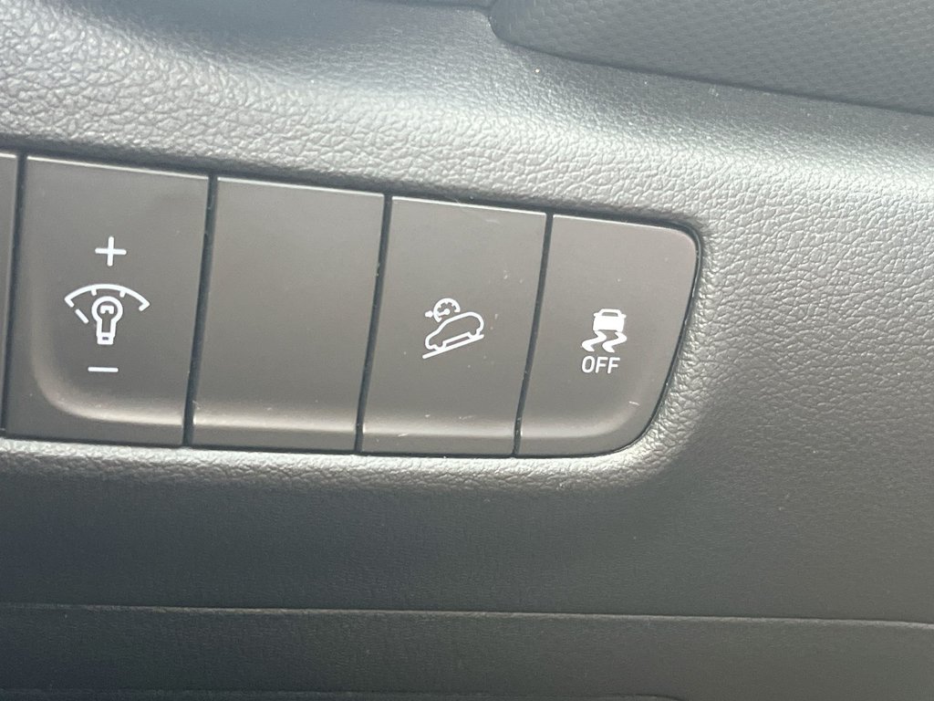 2023 Hyundai Kona Preferred | Cam | USB | Warranty to 2028 in Saint John, New Brunswick - 22 - w1024h768px