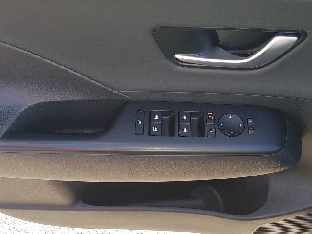 Hyundai Kona Trend | Leather | Sunroof | Cam | USB | HtdWheel 2024 à Saint John, Nouveau-Brunswick - 25 - w1024h768px