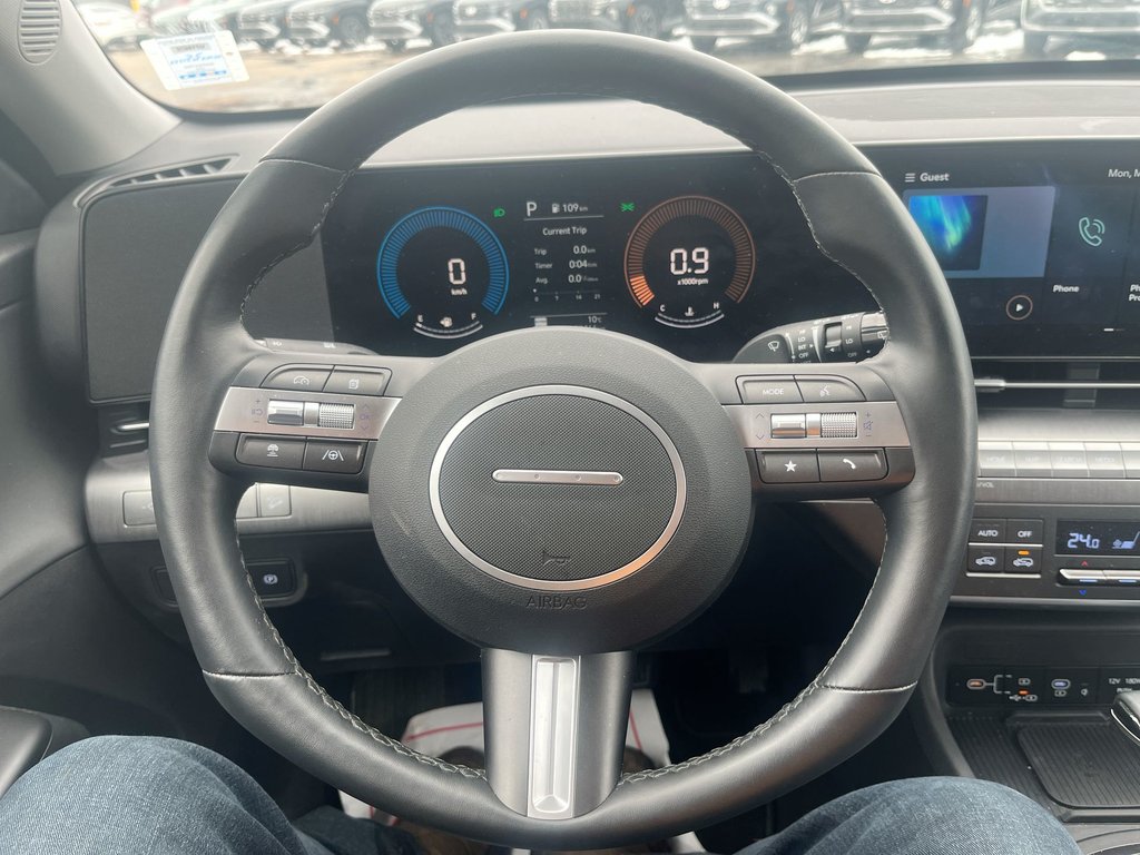2025 Hyundai KONA Preferred Trend | Leather | Roof | Cam | USB in Saint John, New Brunswick - 18 - w1024h768px