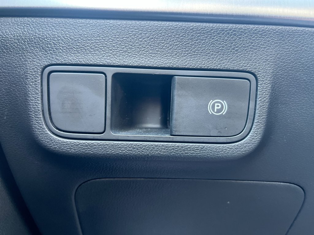 Hyundai KONA Preferred Trend | Leather | Roof | Cam | USB 2025 à Saint John, Nouveau-Brunswick - 30 - w1024h768px