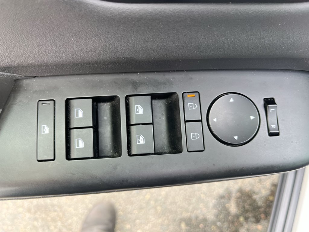 2025 Hyundai Kona Preferred | Trend | Roof | Cam | Warranty to 2030 in Saint John, New Brunswick - 15 - w1024h768px
