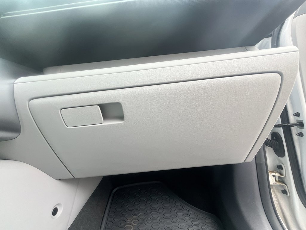 2025 Hyundai Kona Preferred | Trend | Roof | Cam | Warranty to 2030 in Saint John, New Brunswick - 43 - w1024h768px