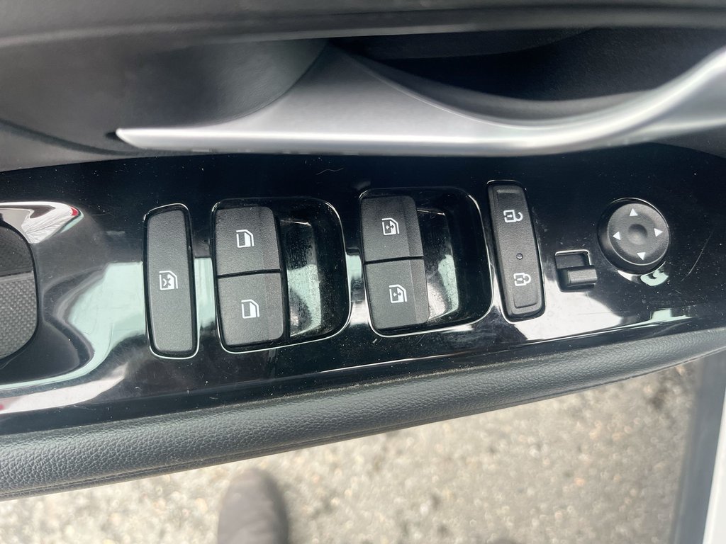 2022 Hyundai Santa Cruz Preferred | Trend | Leather | Roof | Nav | Cam in Saint John, New Brunswick - 15 - w1024h768px