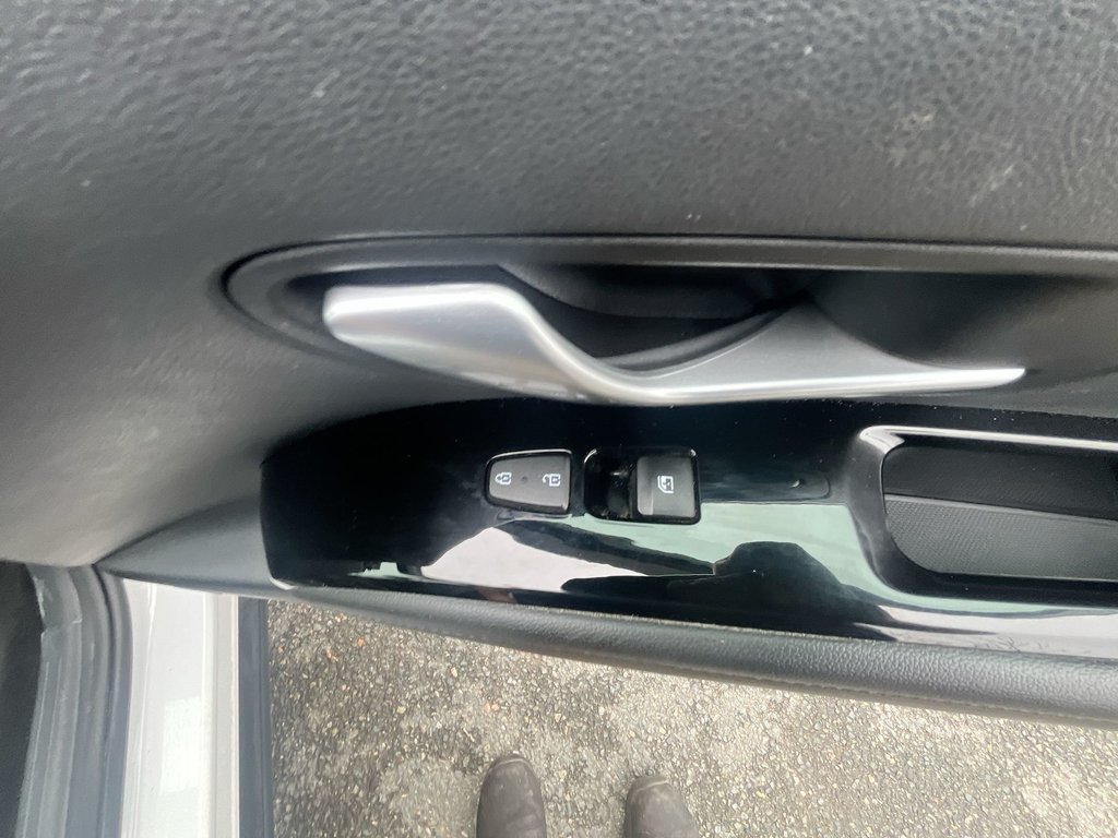 2022 Hyundai Santa Cruz Preferred | Trend | Leather | Roof | Nav | Cam in Saint John, New Brunswick - 42 - w1024h768px