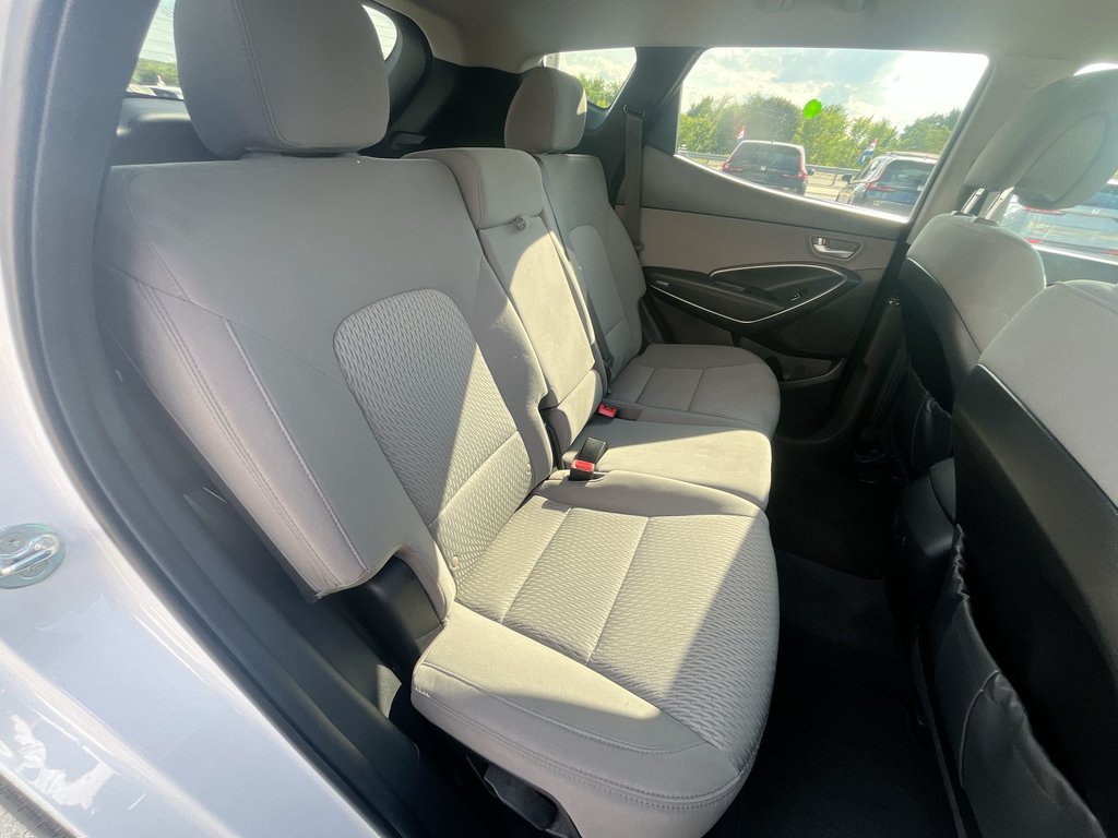 2017 Hyundai SANTA FE SPORT Base | Cam | USB | HtdSeats in Saint John, New Brunswick - 39 - w1024h768px