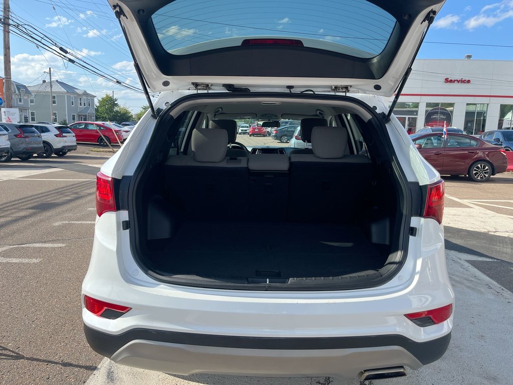 2017 Hyundai SANTA FE SPORT Base | Cam | USB | HtdSeats in Saint John, New Brunswick - 36 - w1024h768px