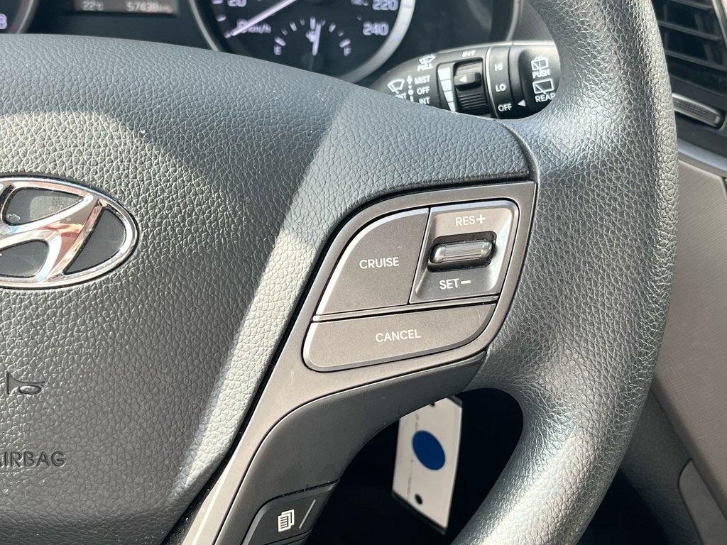2017 Hyundai SANTA FE SPORT Base | Cam | USB | HtdSeats in Saint John, New Brunswick - 21 - w1024h768px