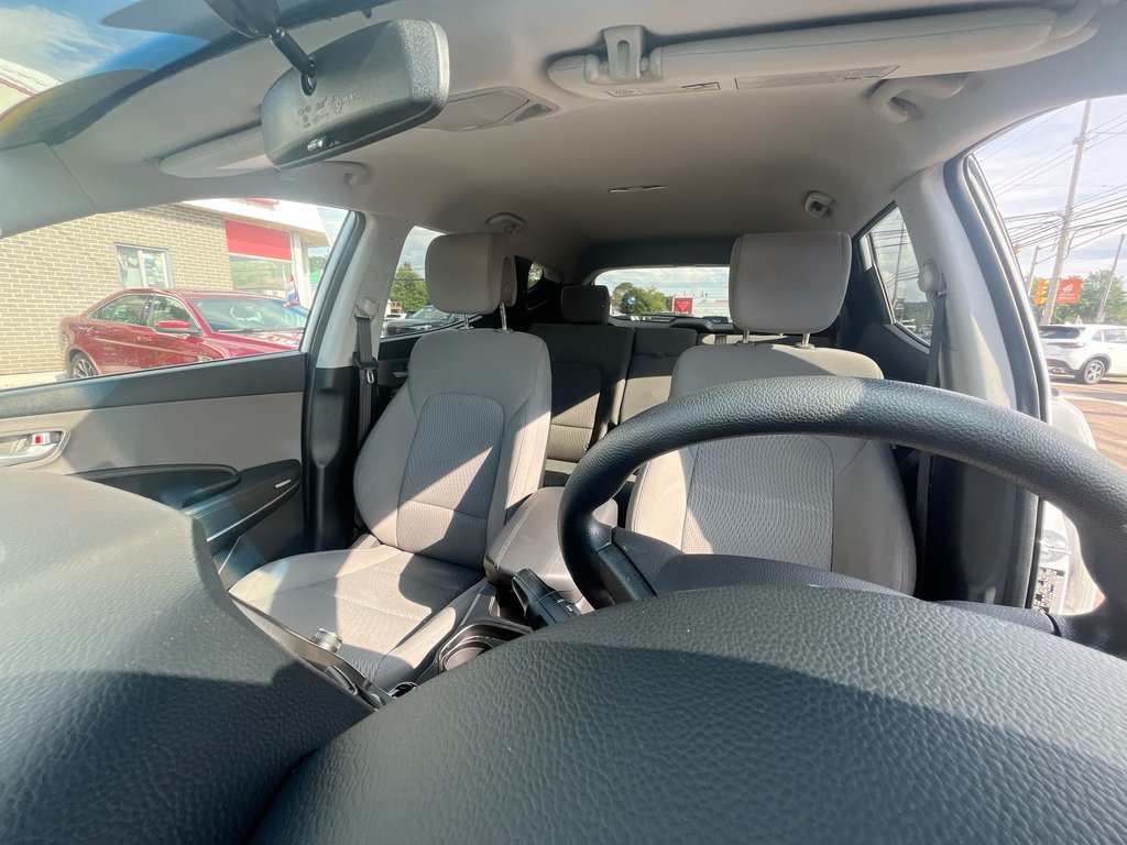 2017 Hyundai SANTA FE SPORT Base | Cam | USB | HtdSeats in Saint John, New Brunswick - 13 - w1024h768px