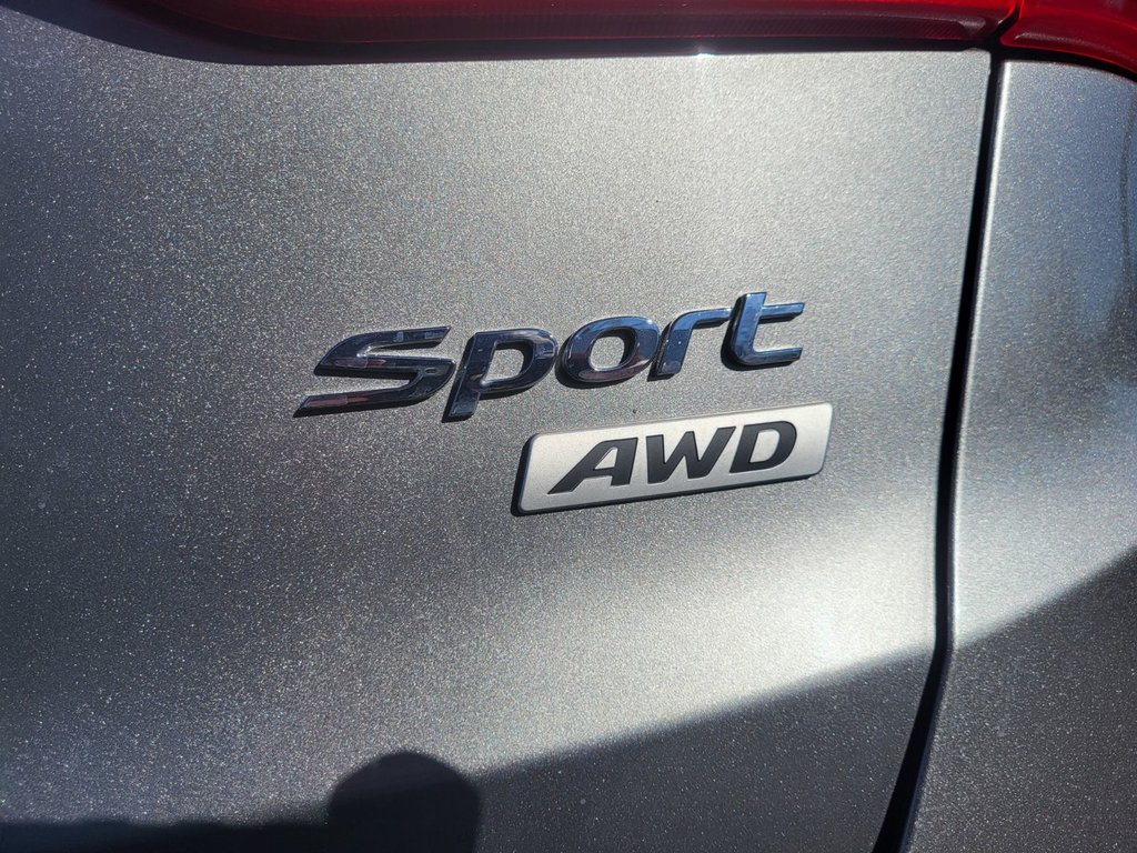 2018 Hyundai Santa Fe Sport in Antigonish, Nova Scotia - 12 - w1024h768px