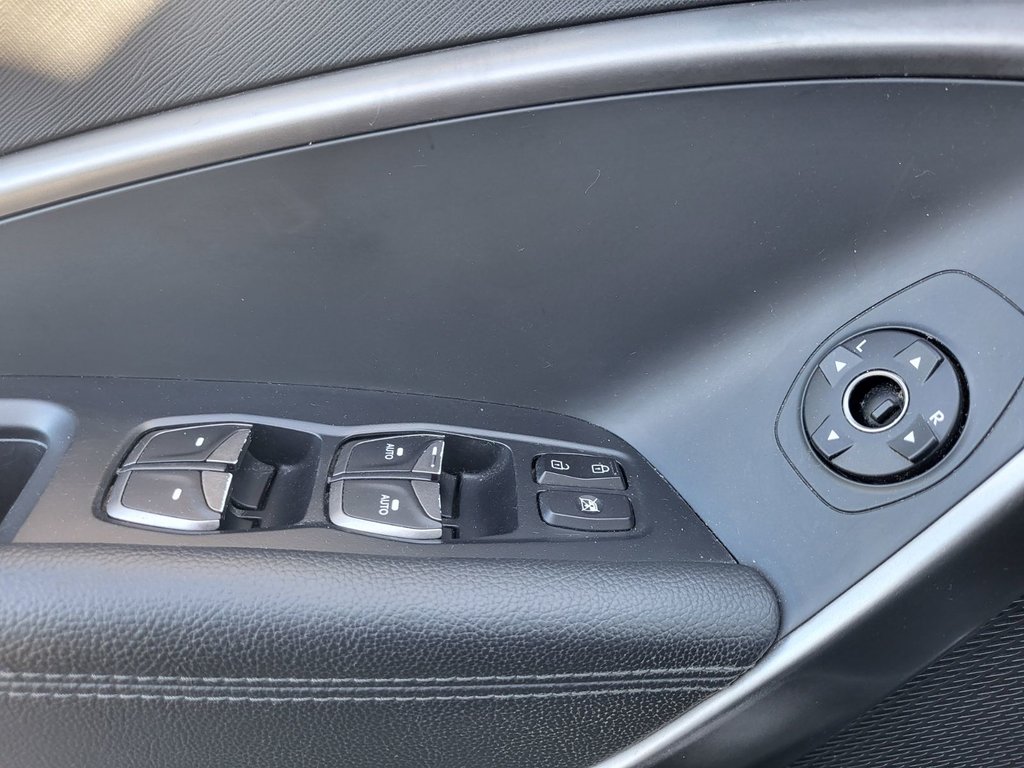 2018 Hyundai Santa Fe Sport in Antigonish, Nova Scotia - 37 - w1024h768px