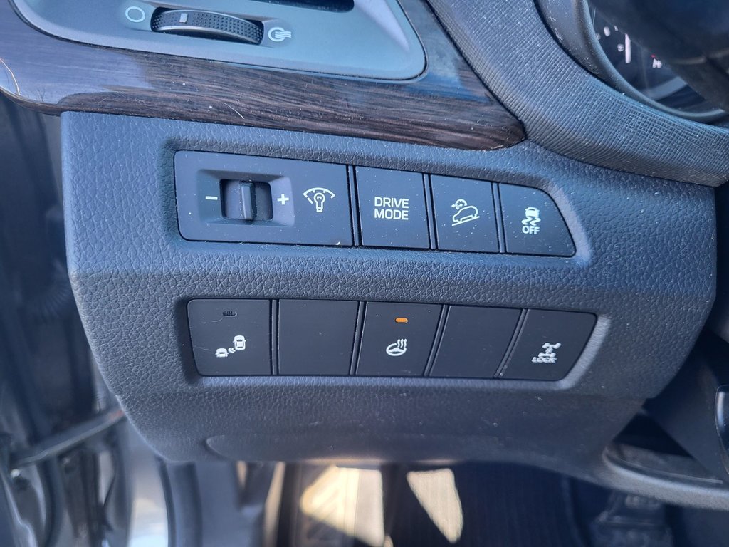 2018 Hyundai Santa Fe Sport in Antigonish, Nova Scotia - 15 - w1024h768px