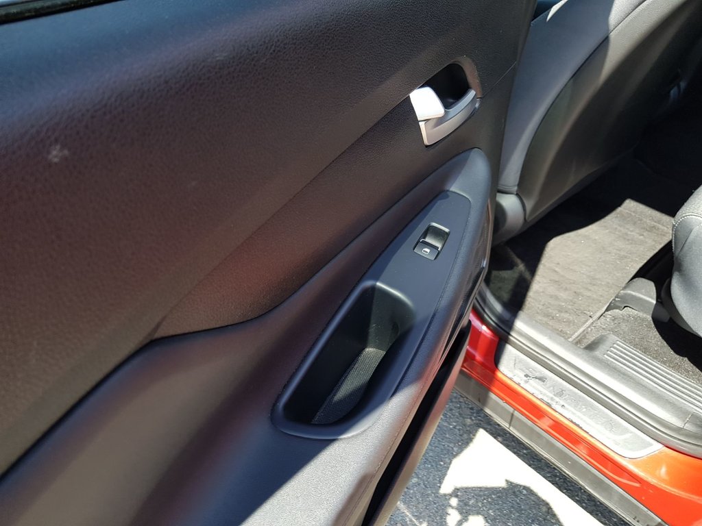 2019 Hyundai Santa Fe Essential | Cam | USB | Htd. Wheel | Bluetooth in Saint John, New Brunswick - 31 - w1024h768px