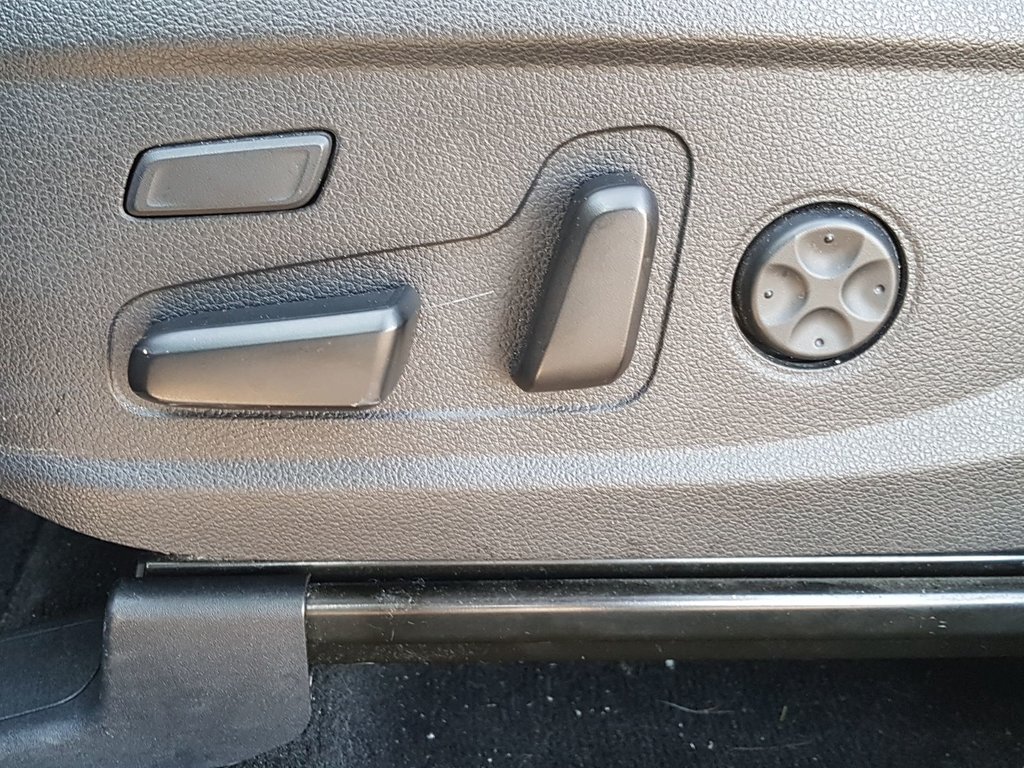 2019 Hyundai Santa Fe in Antigonish, Nova Scotia - 18 - w1024h768px
