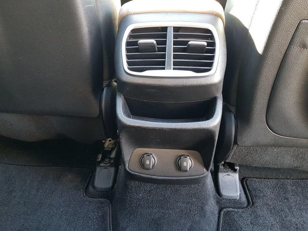 2019 Hyundai Santa Fe in Antigonish, Nova Scotia - 46 - w1024h768px