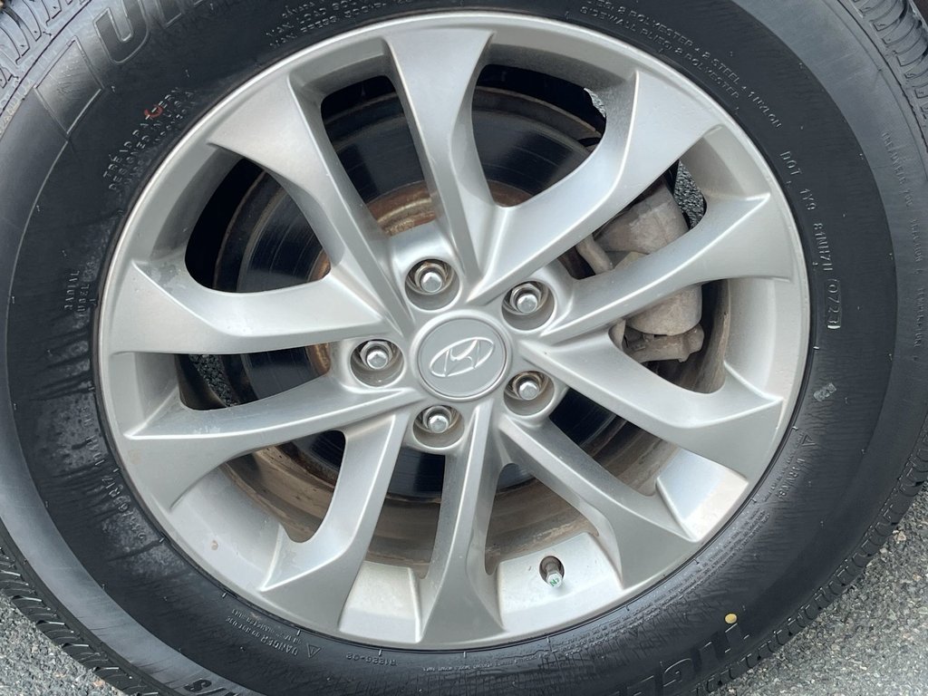 Hyundai Santa Fe Essential W/ Safety Grp | Cam | USB | HtdSeats 2019 à Saint John, Nouveau-Brunswick - 10 - w1024h768px