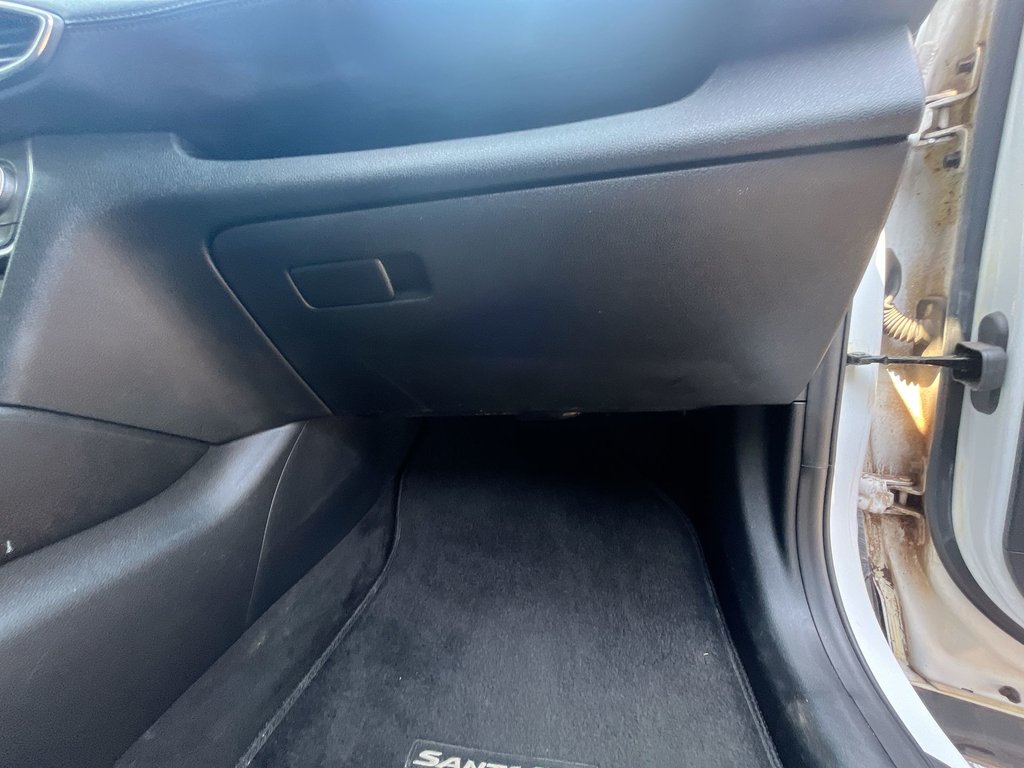 Hyundai Santa Fe Essential W/ Safety Grp | Cam | USB | HtdSeats 2019 à Saint John, Nouveau-Brunswick - 42 - w1024h768px