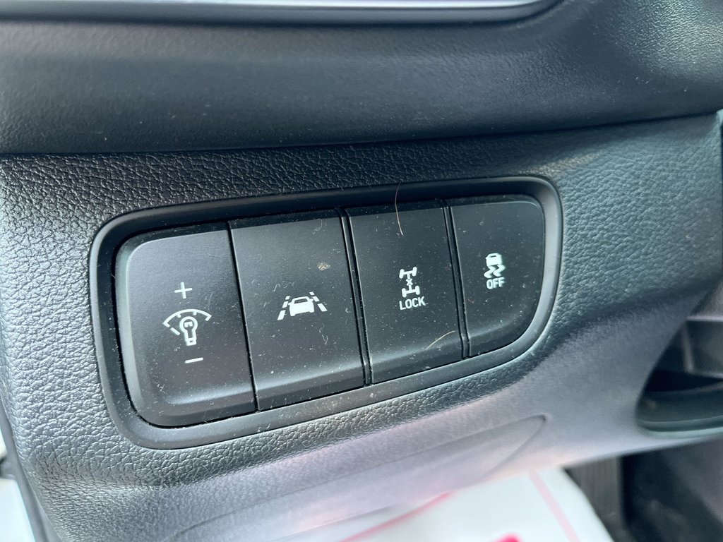 Hyundai Santa Fe Essential W/ Safety Grp | Cam | USB | HtdSeats 2019 à Saint John, Nouveau-Brunswick - 22 - w1024h768px