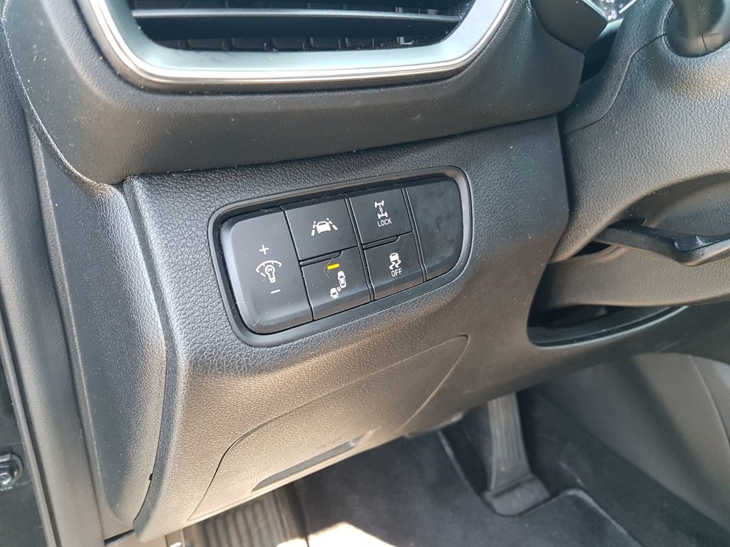 2020 Hyundai Santa Fe in Antigonish, Nova Scotia - 12 - w1024h768px