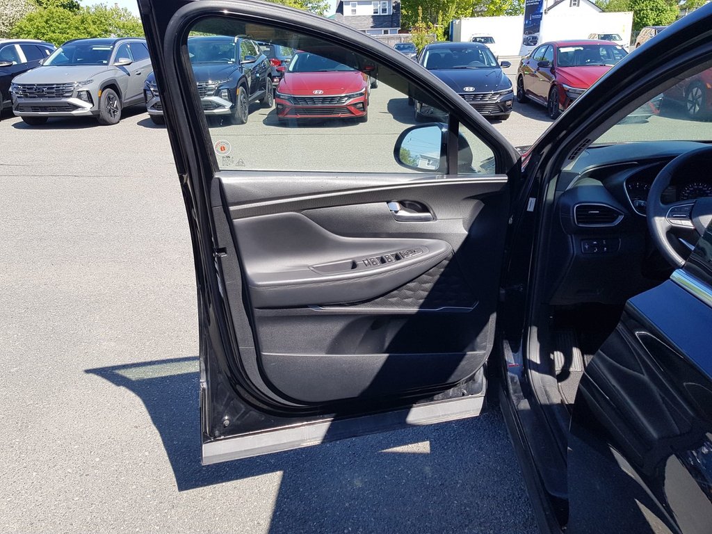 2020 Hyundai Santa Fe in Antigonish, Nova Scotia - 9 - w1024h768px