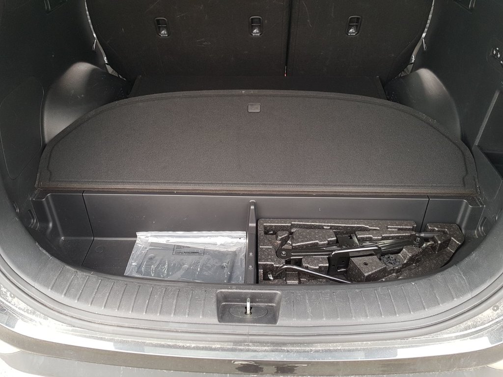 2020 Hyundai Santa Fe Preferred | Leather | Roof | Cam | USB | HtdWheel in Saint John, New Brunswick - 36 - w1024h768px