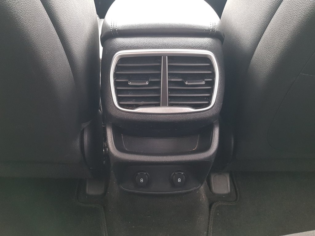 2020 Hyundai Santa Fe Preferred | Leather | Roof | Cam | USB | HtdWheel in Saint John, New Brunswick - 28 - w1024h768px