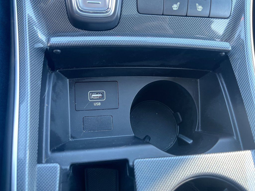 2021 Hyundai Santa Fe Preferred | Leather | Roof | Cam | USB | HtdWheel in Saint John, New Brunswick - 28 - w1024h768px