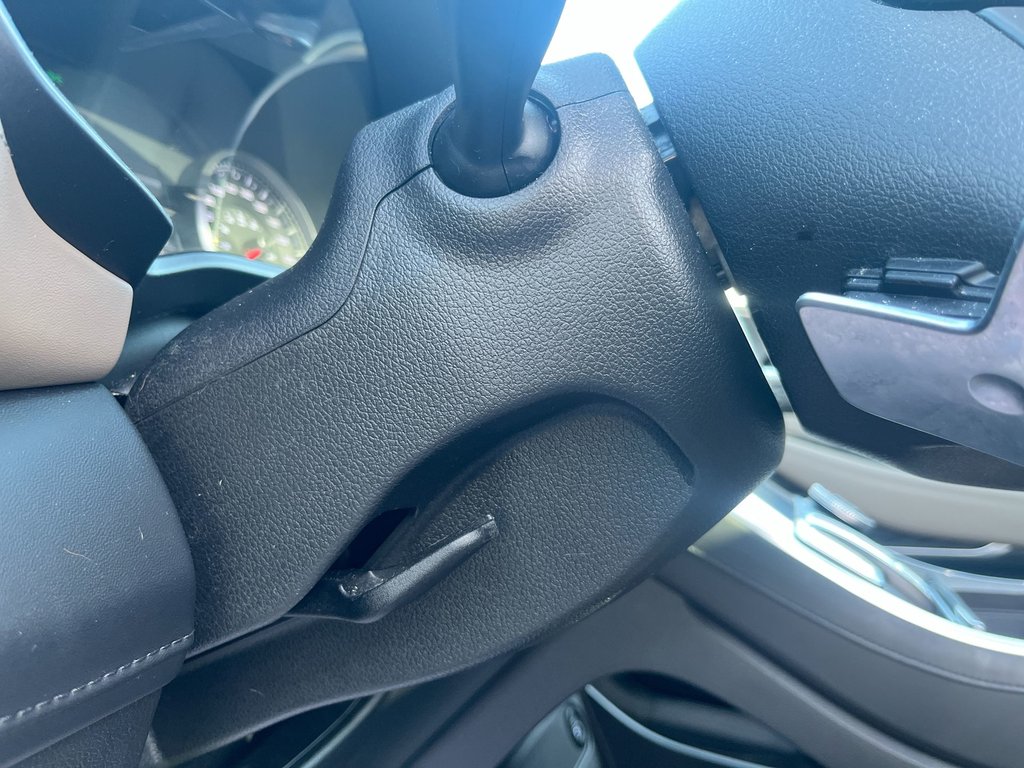 2021 Hyundai Santa Fe Preferred | Leather | Roof | Cam | USB | HtdWheel in Saint John, New Brunswick - 19 - w1024h768px