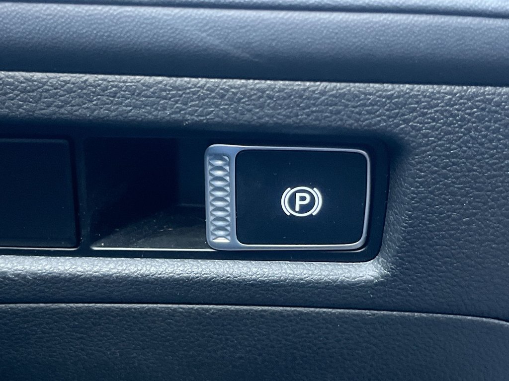 2021 Hyundai Santa Fe Preferred | Leather | Roof | Cam | USB | HtdWheel in Saint John, New Brunswick - 30 - w1024h768px
