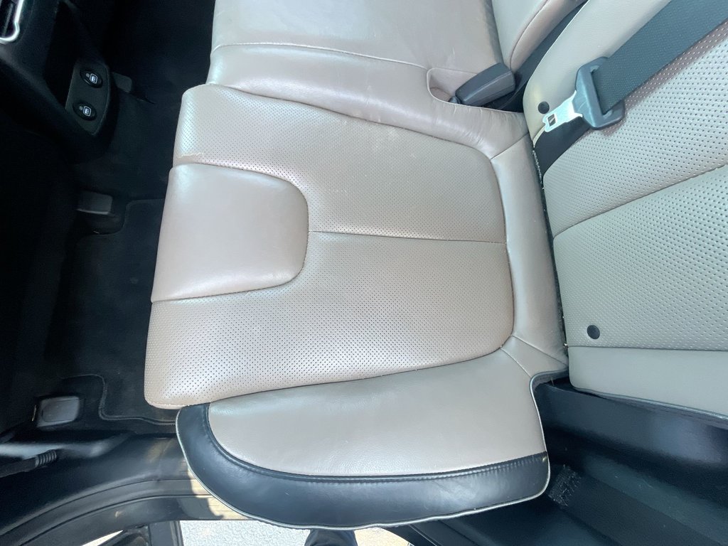 2021 Hyundai Santa Fe Preferred | Leather | Roof | Cam | USB | HtdWheel in Saint John, New Brunswick - 33 - w1024h768px