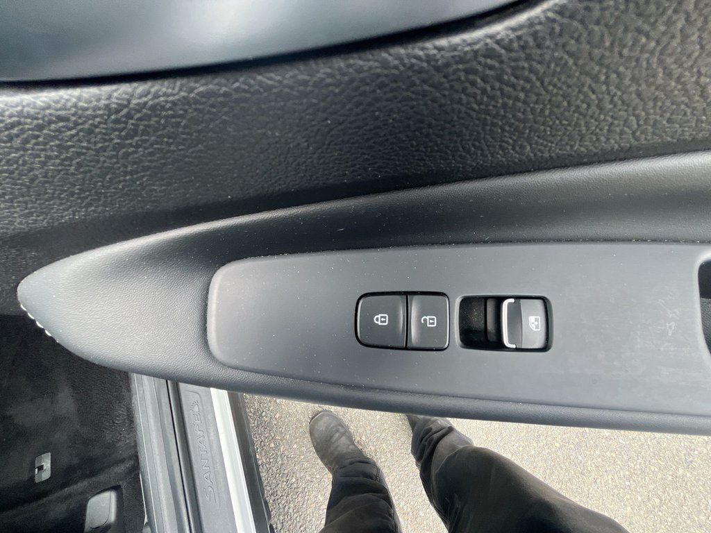 2022 Hyundai Santa Fe Urban | Leather | USB | HtdSeats | Bluetooth in Saint John, New Brunswick - 45 - w1024h768px
