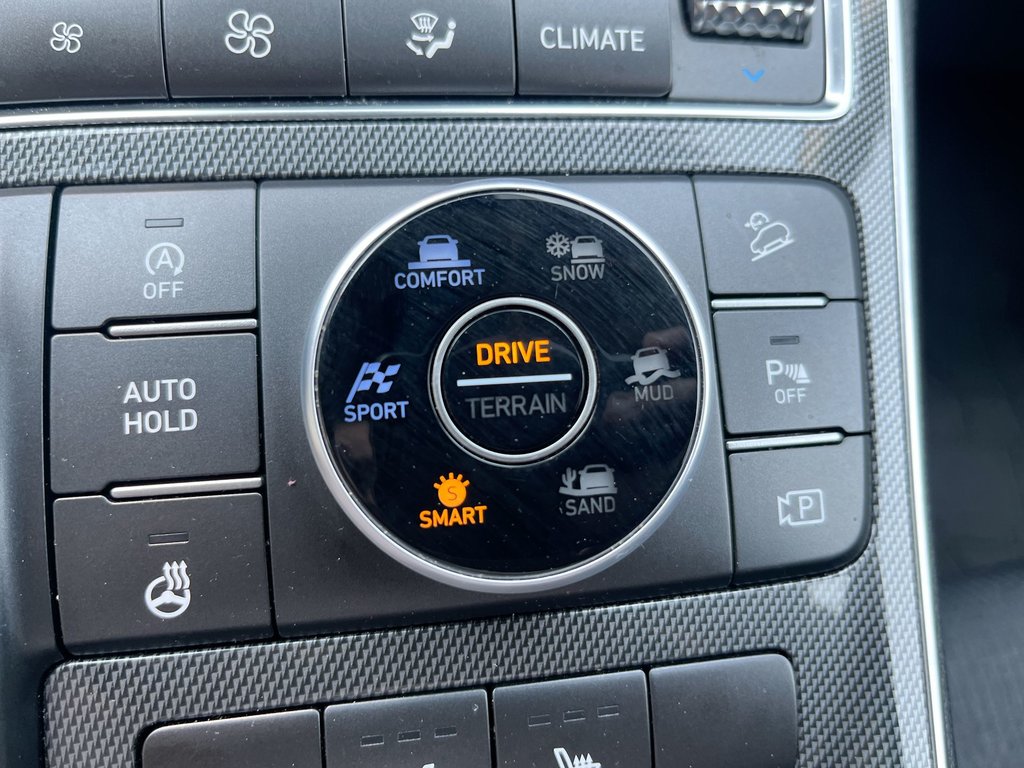 2023 Hyundai SANTA FE PREFERRED in Saint John, New Brunswick - 31 - w1024h768px