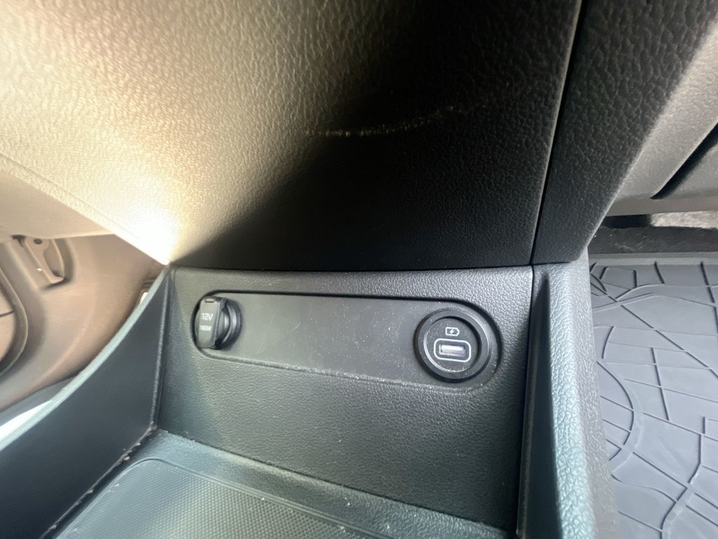 2023 Hyundai SANTA FE PREFERRED in Saint John, New Brunswick - 45 - w1024h768px