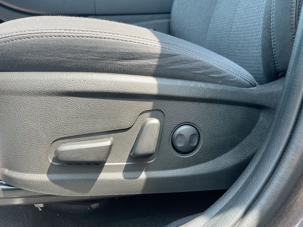 2023 Hyundai SANTA FE PREFERRED in Saint John, New Brunswick - 14 - w1024h768px