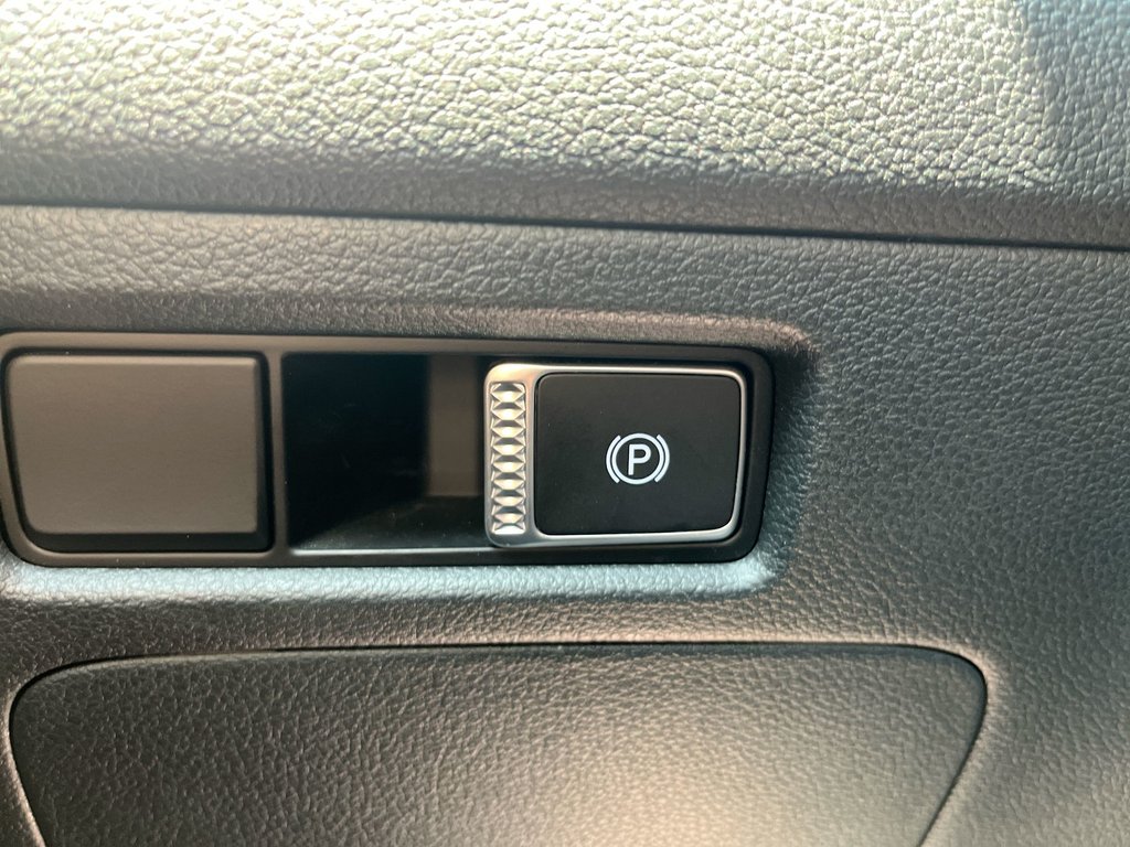 2023 Hyundai SANTA FE PREFERRED in Saint John, New Brunswick - 30 - w1024h768px