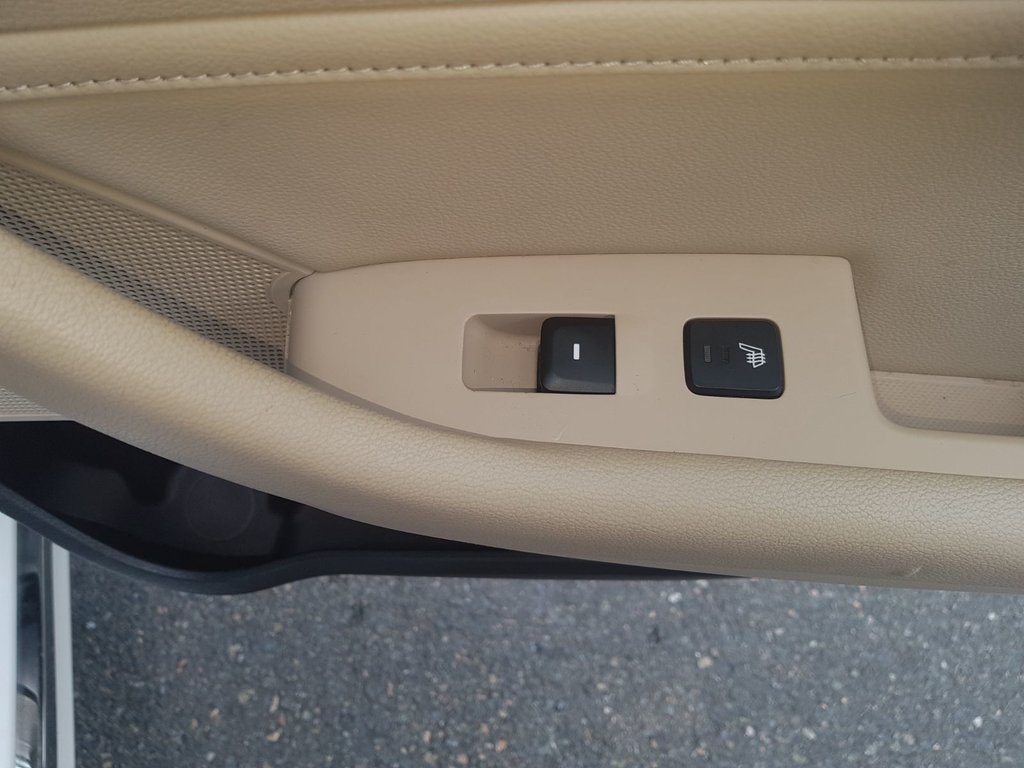 2016 Hyundai Sonata Hybrid Limited | Leather | Roof | Nav | Cam | USB in Saint John, New Brunswick - 41 - w1024h768px