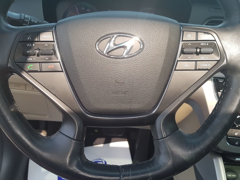 2016 Hyundai Sonata Hybrid Limited | Leather | Roof | Nav | Cam | USB in Saint John, New Brunswick - 31 - w1024h768px