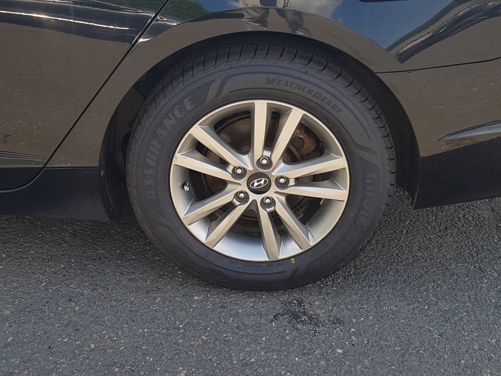 2017 Hyundai Sonata GLS | Sunroof | Cam | USB | Htd. Wheel in Saint John, New Brunswick - 8 - w1024h768px