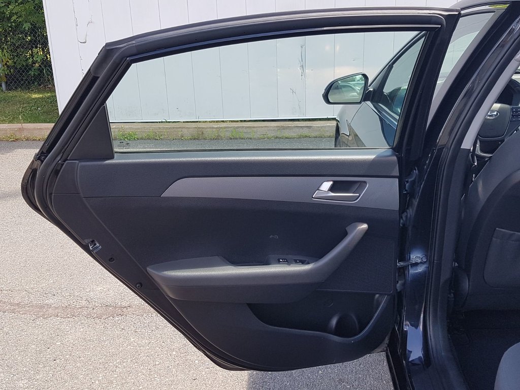 2017 Hyundai Sonata GLS | Sunroof | Cam | USB | Htd. Wheel in Saint John, New Brunswick - 31 - w1024h768px