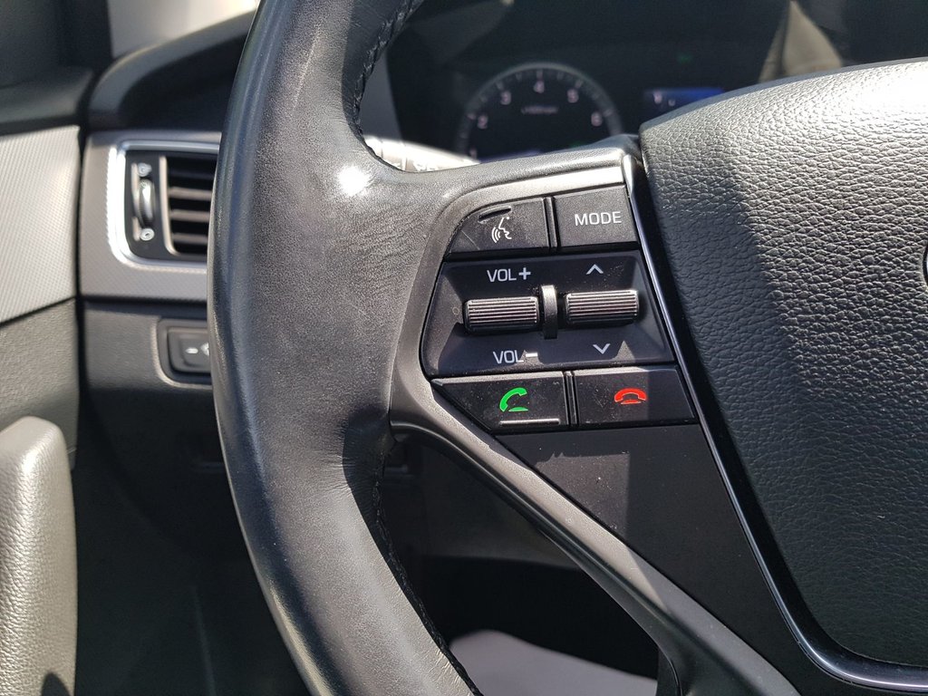 2017 Hyundai Sonata GLS | Sunroof | Cam | USB | Htd. Wheel in Saint John, New Brunswick - 17 - w1024h768px