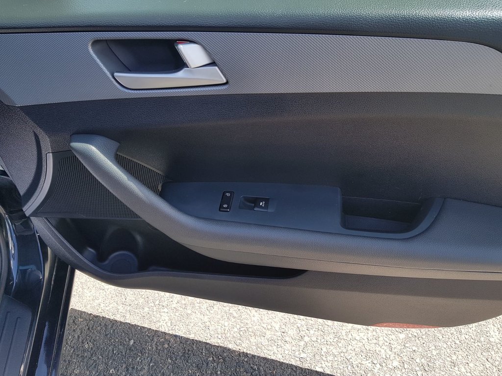 2017 Hyundai Sonata GLS | Sunroof | Cam | USB | Htd. Wheel in Saint John, New Brunswick - 50 - w1024h768px
