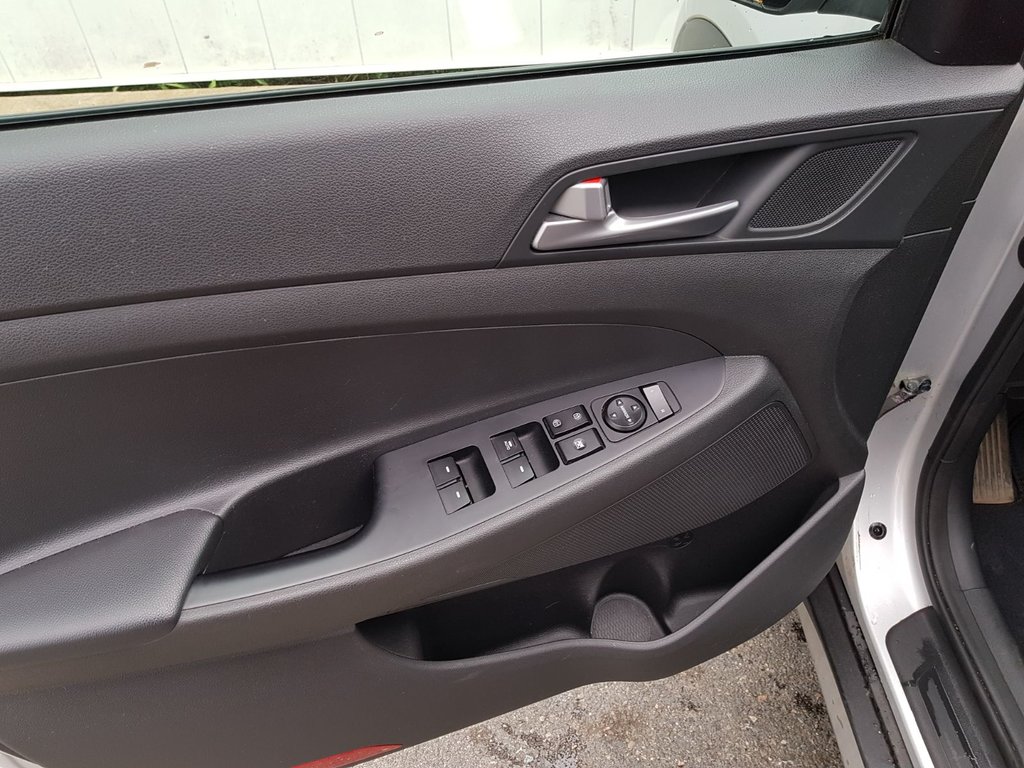 2017 Hyundai Tucson SE | Leather | SunRoof | Cam | USB | Htd Wheel in Saint John, New Brunswick - 13 - w1024h768px