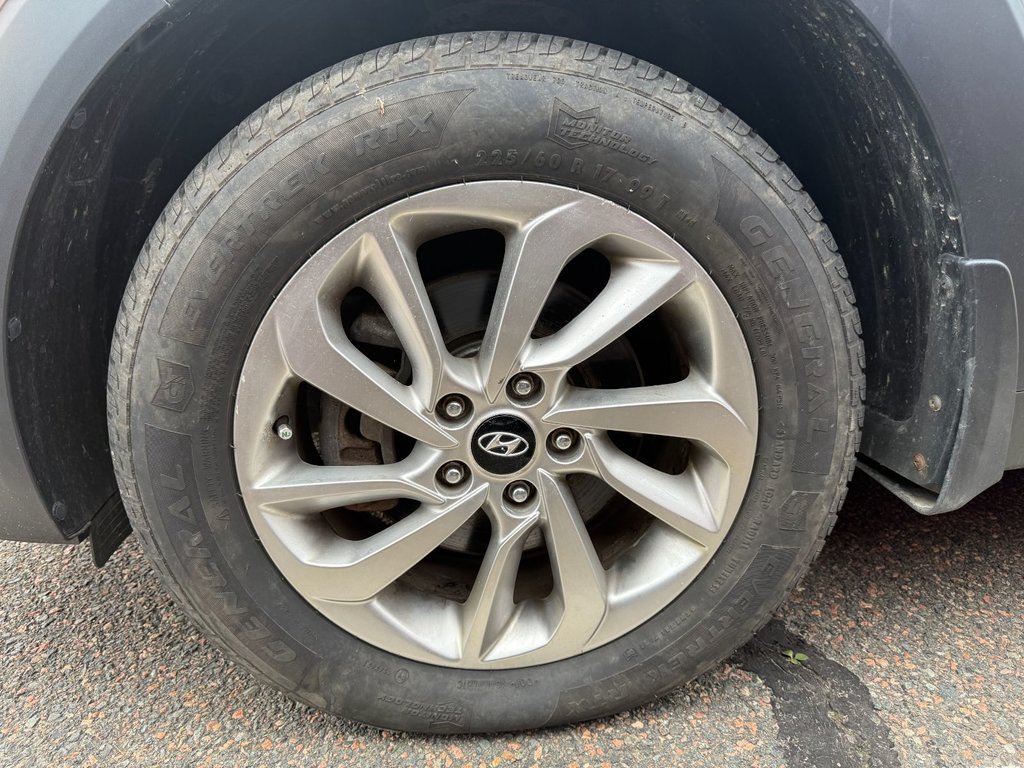 2017 Hyundai Tucson SE | Leather | SunRoof | Cam | USB | Htd Wheel in Saint John, New Brunswick - 36 - w1024h768px