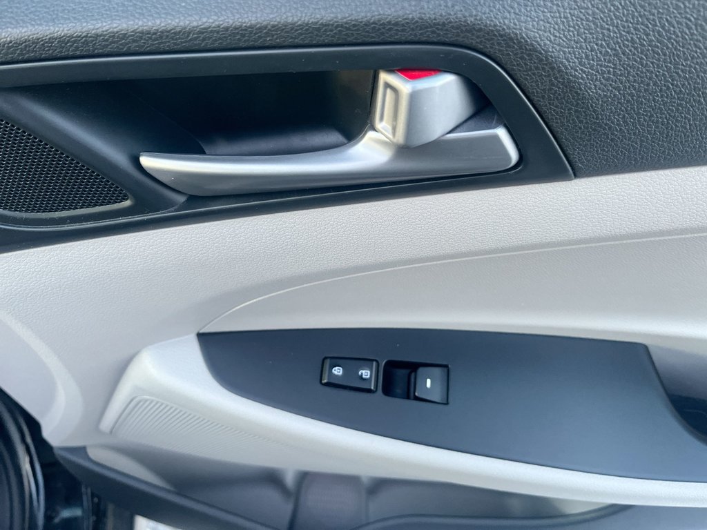 2017 Hyundai Tucson Essential | Cam | USB | HtdSeats in Saint John, New Brunswick - 45 - w1024h768px