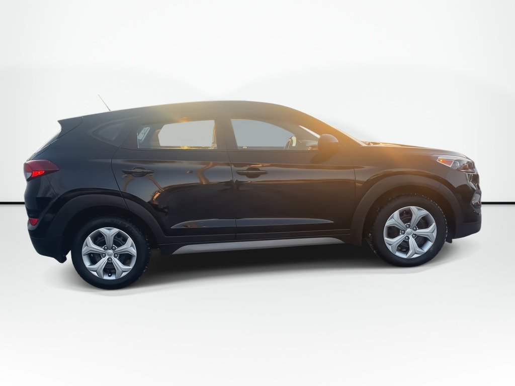 2017 Hyundai Tucson Essential | Cam | USB | HtdSeats in Saint John, New Brunswick - 9 - w1024h768px