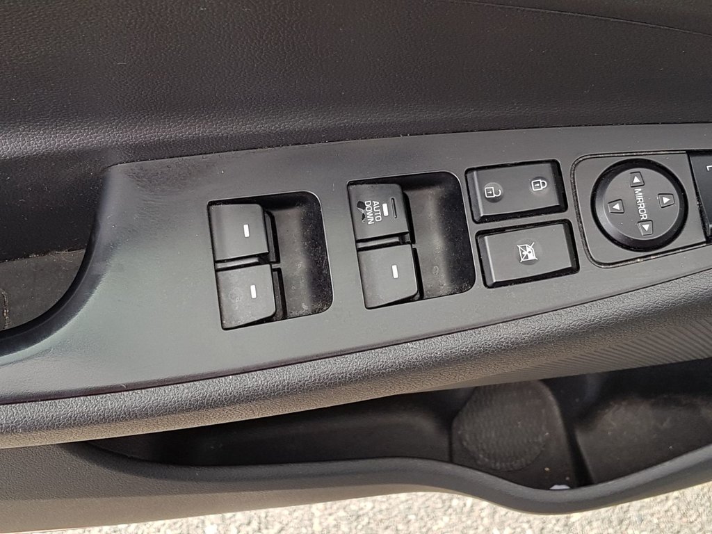 2021 Hyundai Tucson Essential | Cam | USB | HtdSeat | Bluetooth | XM in Saint John, New Brunswick - 10 - w1024h768px